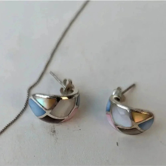 Vintage Inlaid Neckline and Earrings - Picture 2 of 5